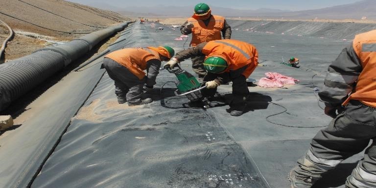 Instalacion de geomembrana